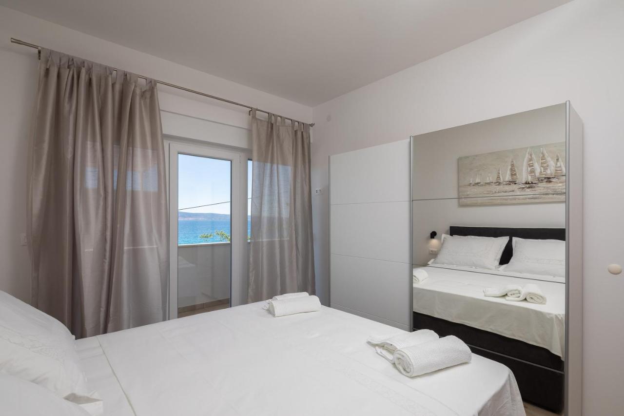 Apartments 20 Meters From The Beach Jesenice  Δωμάτιο φωτογραφία